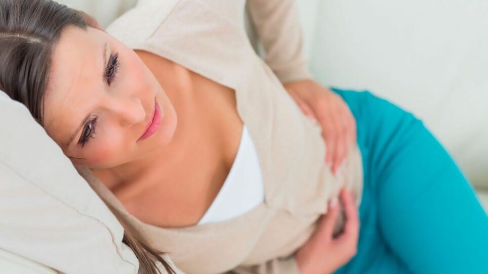 A woman with symptoms of cystitis needs competent comprehensive treatment
